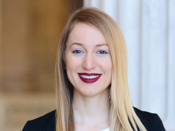 Jenell Biggs Smolová, Executive Director for Federal Relations