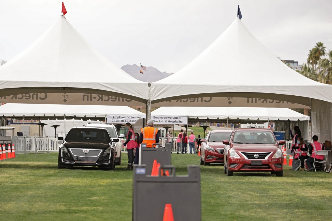 A drive-thru vaccination clinic on the University of Arizona Mall